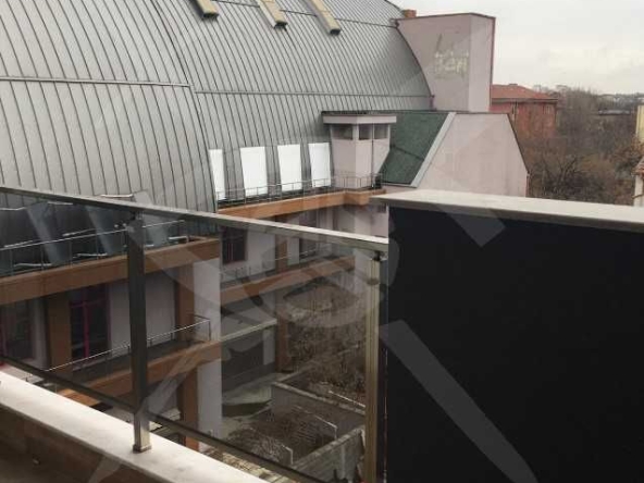 Тристаен апартамент в Пловдив, Център - 107 кв.м за 1664 €/кв.м - Снимка #1