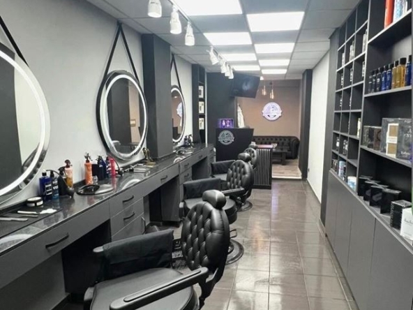 Дава се под наем Магазин в София, Център - 30 кв.м за 957.27 € - Снимка #1