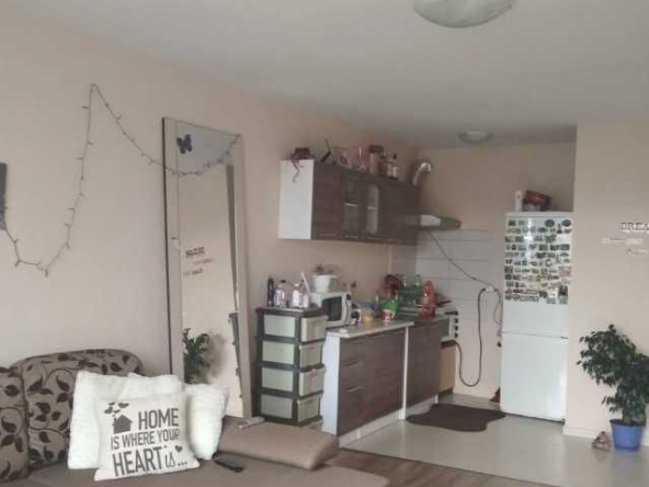 Дава се под наем Двустаен апартамент в Бургас, Меден рудник - зона А - 65 кв.м за 170 € - Снимка #1