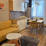 Дава се под наем Тристаен апартамент в Варна, Център - 70 кв.м за 765 € - Снимка #1