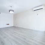 Тристаен апартамент в Варна, Цветен квартал - 75 кв.м за 1587 €/кв.м - Снимка #1