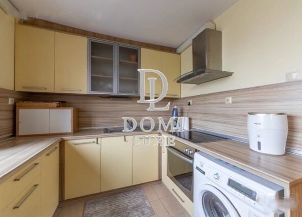 Тристаен апартамент в Варна, Бизнес хотел - 80 кв.м за 1205 €/кв.м - Снимка #1
