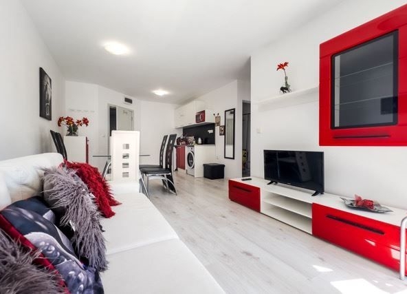 Тристаен апартамент в Балчик - 65 кв.м за 970 €/кв.м - Снимка #1