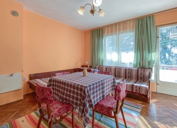 Тристаен апартамент в Варна, Спортна зала - 85 кв.м за 2189 €/кв.м - Снимка #1