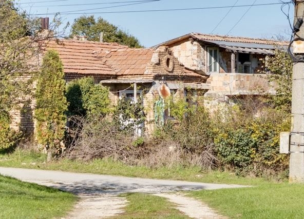 Къща в с. Изгрев, Област Варна - 140 кв.м за 386 €/кв.м - Снимка #1