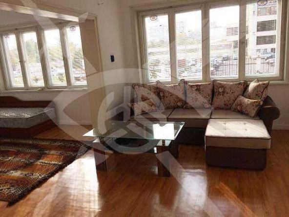 Дава се под наем Етаж от къща в Пловдив, Кършияка - 110 кв.м за 648.21 € - Снимка #1