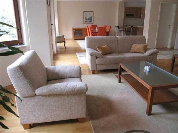 Дава се под наем Двустаен апартамент в Бургас, Лазур - 63 кв.м за 229.5 € - Снимка #1