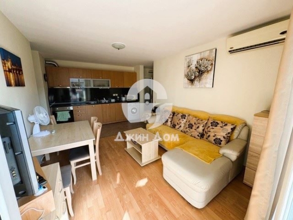 Двустаен апартамент в к.к. Слънчев бряг - 56 кв.м за 1159 €/кв.м - Снимка #1