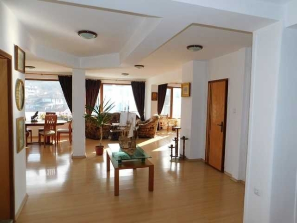 Многостаен апартамент в Търговище, Боровец - 240 кв.м за 835 €/кв.м - Снимка #1