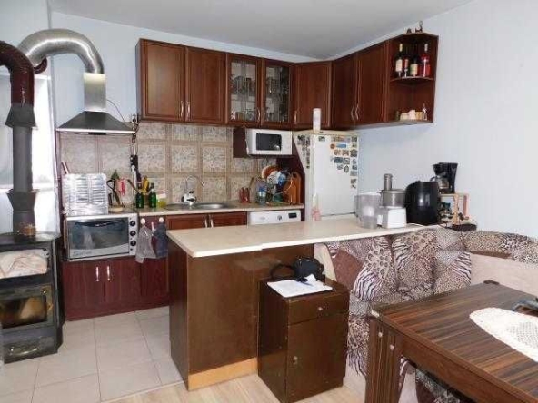 Четиристаен апартамент в Търговище, Център - 78 кв.м за 1059 €/кв.м - Снимка #1