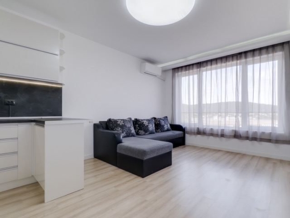 Двустаен апартамент в Варна, Виница - 63 кв.м за 2223 €/кв.м - Снимка #1