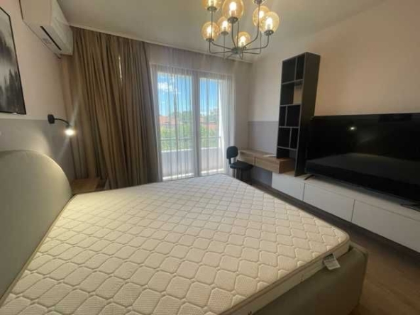 Дава се под наем Тристаен апартамент в Варна, Общината - 70 кв.м за 867 € - Снимка #1