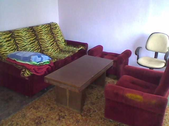 Дава се под наем Къща в Плевен, Идеален център - 22 кв.м за 178.5 € - Снимка #1