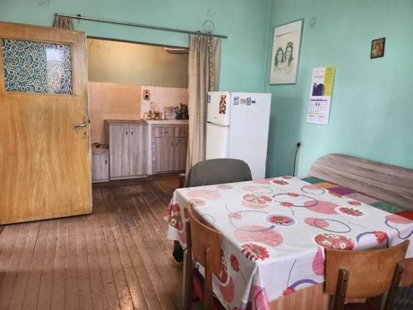 Четиристаен апартамент в Търговище, Център - 111 кв.м за 942 €/кв.м - Снимка #1