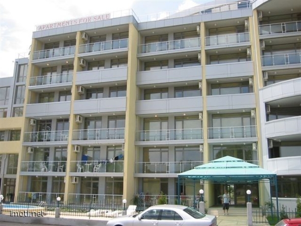 Тристаен апартамент в к.к. Слънчев бряг - 80 кв.м за 613 €/кв.м - Снимка #1