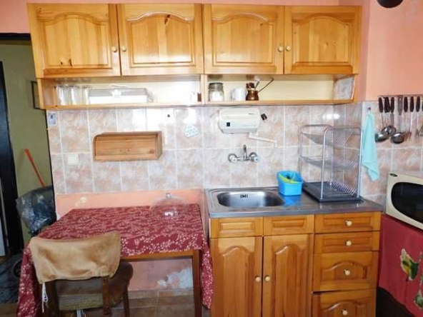 Тристаен апартамент в Търговище, Център - 78 кв.м за 1047 €/кв.м - Снимка #1
