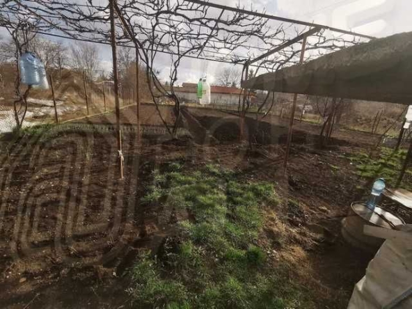 Къща в с. Опицвет, Област София-област - 200 кв.м за 540 €/кв.м - Снимка #1