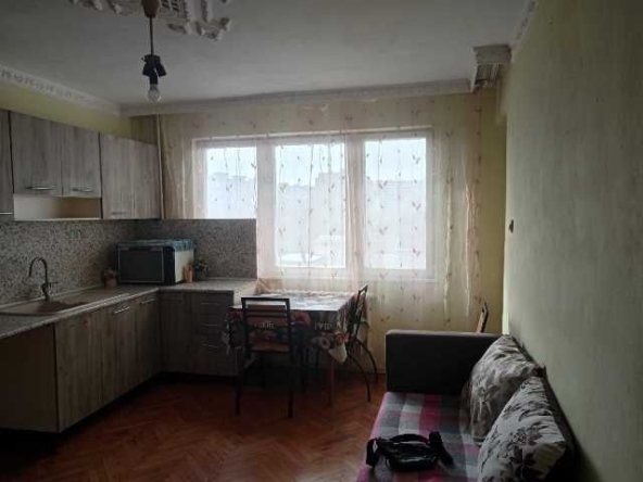 Двустаен апартамент в Търговище, Център - 67 кв.м за 1179 €/кв.м - Снимка #1