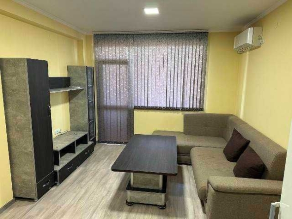 Дава се под наем Двустаен апартамент в Търговище, Център - 55 кв.м за 204 € - Снимка #1