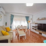 Дава се под наем Тристаен апартамент в София, Център - 80 кв.м за 509.49 € - Снимка #1