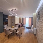 Дава се под наем Тристаен апартамент в София, Център - 100 кв.м за 561 € - Снимка #1