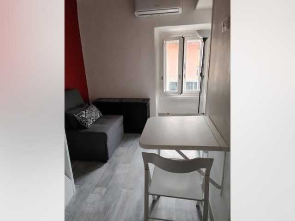 Дава се под наем Двустаен апартамент в София, Център - 65 кв.м за 397.8 € - Снимка #1