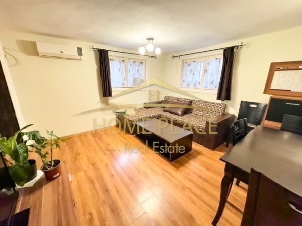 Дава се под наем Етаж от къща в Варна, Окръжна болница - 55 кв.м за 367.2 € - Снимка #1