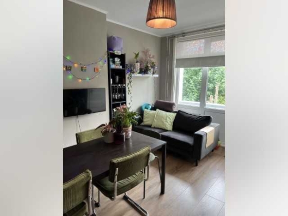 Дава се под наем Двустаен апартамент в София, Център - 55 кв.м за 382.5 € - Снимка #1