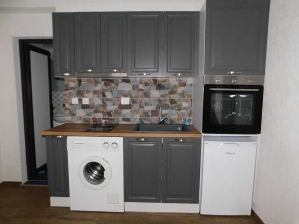 Дава се под наем Двустаен апартамент в Търговище, Център - 55 кв.м за 331.5 € - Снимка #1