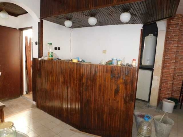 Заведение в Търговище, Център - 36 кв.м за 1814 €/кв.м - Снимка #1