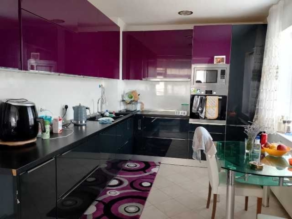 Къща в Търговище, Център - 96 кв.м за 957 €/кв.м - Снимка #1