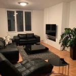 Дава се под наем Тристаен апартамент в Бургас, Център - 83 кв.м за 280.5 € - Снимка #1