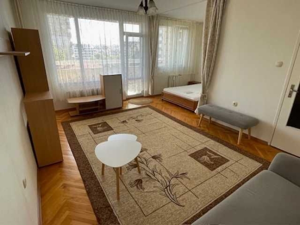 Дава се под наем Двустаен апартамент в София, Хиподрума - 60 кв.м за 600 € - Снимка #1