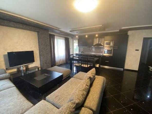 Тристаен апартамент в София, Полигона - 110 кв.м за 1637 €/кв.м - Снимка #1