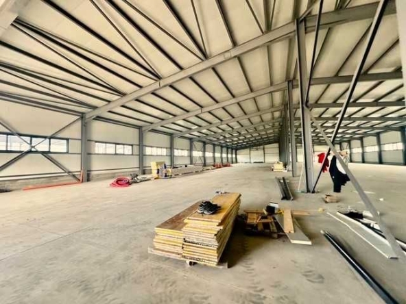 Промишлена сграда в София, Обеля - 2040 кв.м за 1200 €/кв.м - Снимка #1