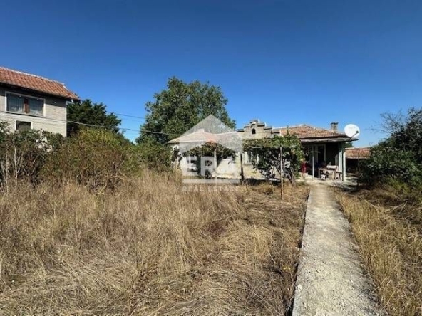 Къща в с. Тръстиково, Област Варна - 40 кв.м за 875 €/кв.м - Снимка #1