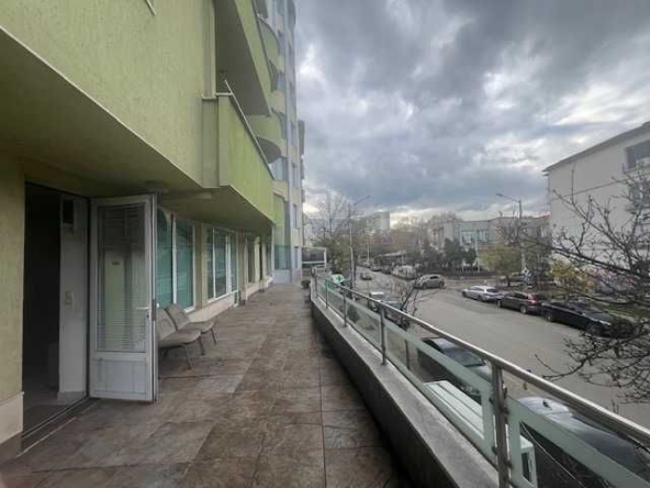 Офис в София, Гоце Делчев - 23 кв.м за 1497 €/кв.м - Снимка #1