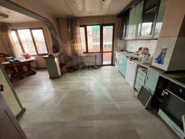Мезонет в Пловдив, Кършияка - 235 кв.м за 651 €/кв.м - Снимка #1