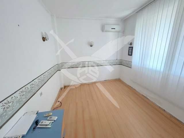 Етаж от къща в Бургас, Ветрен - 260 кв.м за 393 €/кв.м - Снимка #1