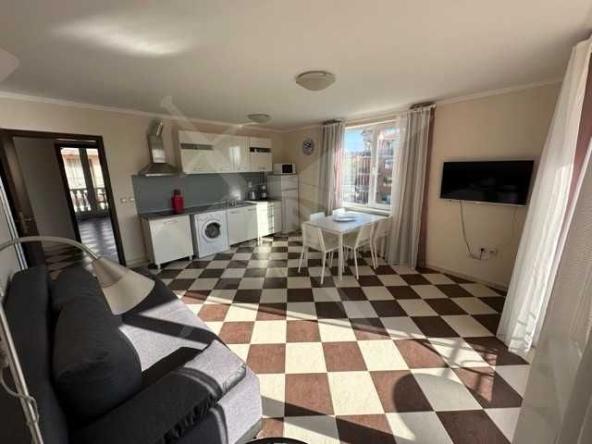 Тристаен апартамент в Созопол - 73 кв.м за 679 €/кв.м - Снимка #1