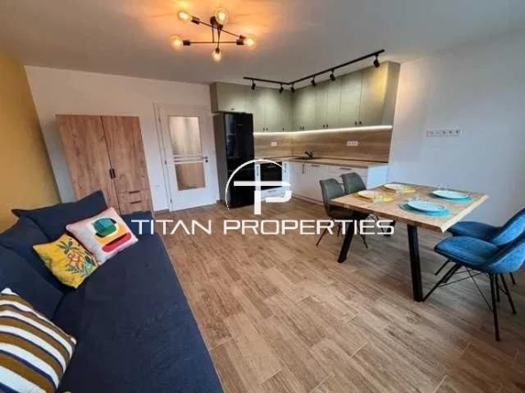 Дава се под наем Тристаен апартамент в Варна, Бриз - 91 кв.м за 825 € - Снимка #1