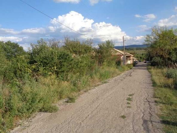 Парцел в Търговище, Център - 965 кв.м за 16 €/кв.м - Снимка #1
