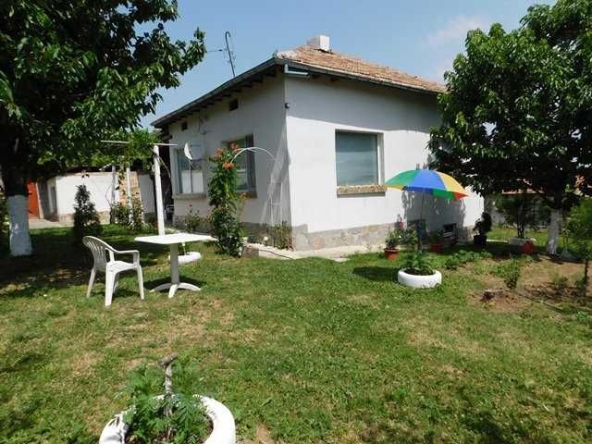 Къща в Търговище, Център - 150 кв.м за 799 €/кв.м - Снимка #1