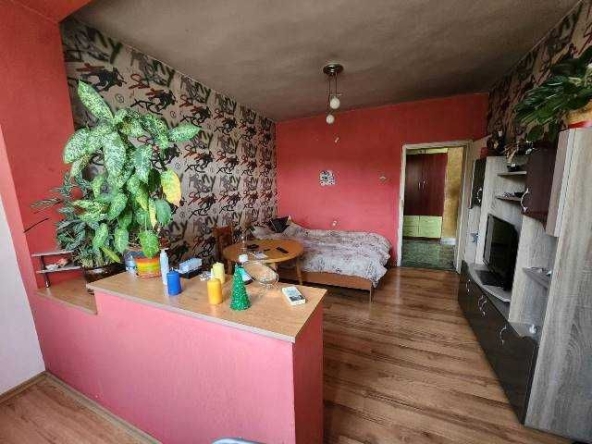 Двустаен апартамент в Търговище, Център - 55 кв.м за 1113 €/кв.м - Снимка #1