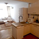 Дава се под наем Тристаен апартамент в Пловдив, Център - 80 кв.м за 729.3 € - Снимка #1