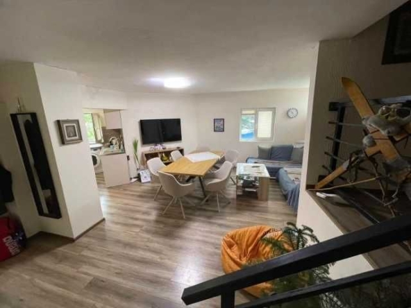 Дава се под наем Тристаен апартамент в София, Младост 2 - 100 кв.м за 847.62 € - Снимка #1