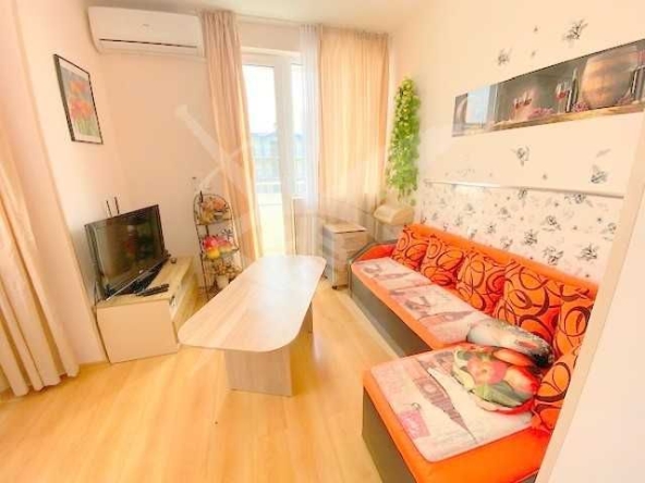 Двустаен апартамент в к.к. Слънчев бряг - 64 кв.м за 638 €/кв.м - Снимка #1
