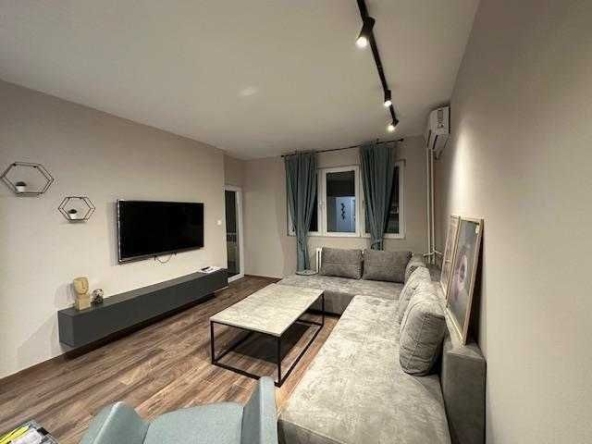 Дава се под наем Двустаен апартамент в София, Дружба 2 - 56 кв.м за 408 € - Снимка #1