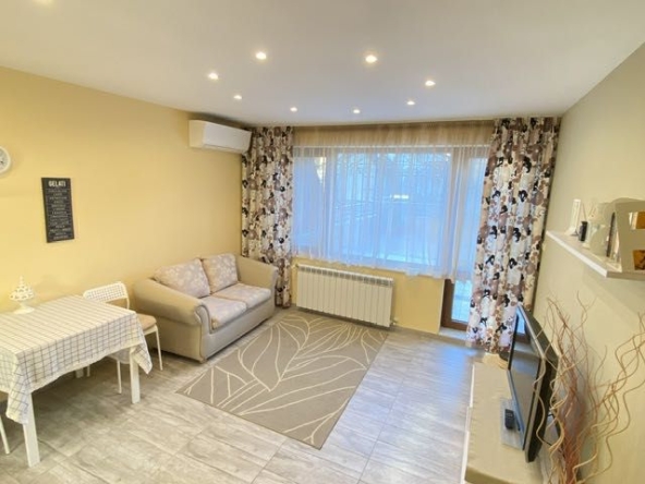 Дава се под наем Двустаен апартамент в Варна, Чаталджа - 50 кв.м за 498.27 € - Снимка #1
