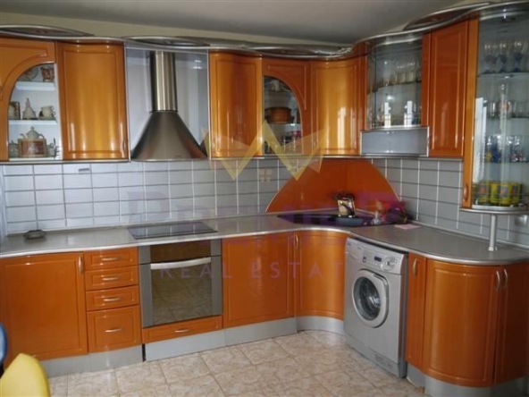 Тристаен апартамент в Варна, Чайка - 100 кв.м за 2300 €/кв.м - Снимка #1